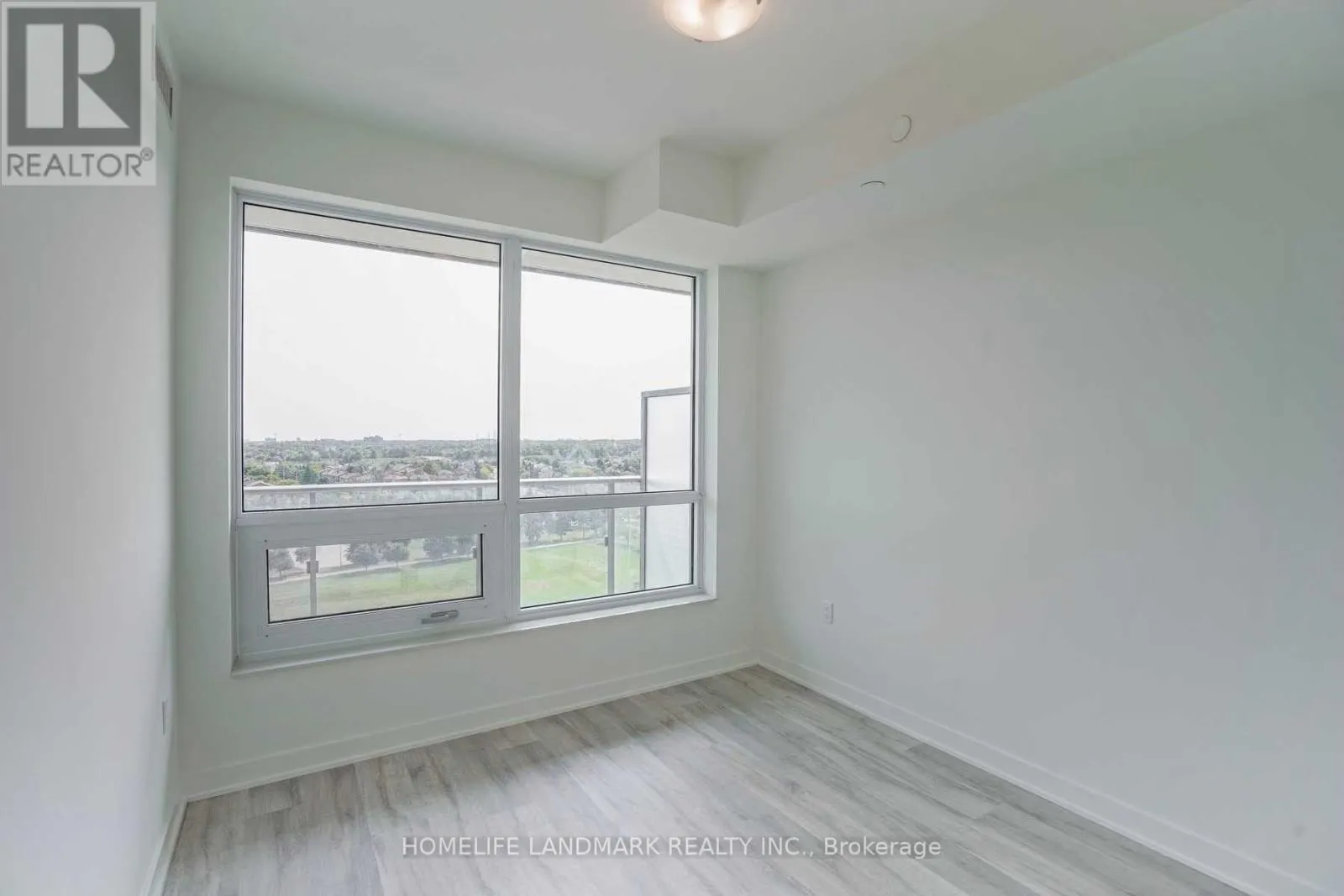 1606 - 4677 GLEN ERIN DRIVE