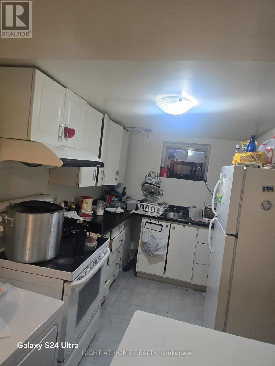 LOWER/BASEMENT - 14 TOFIELD CRESCENT