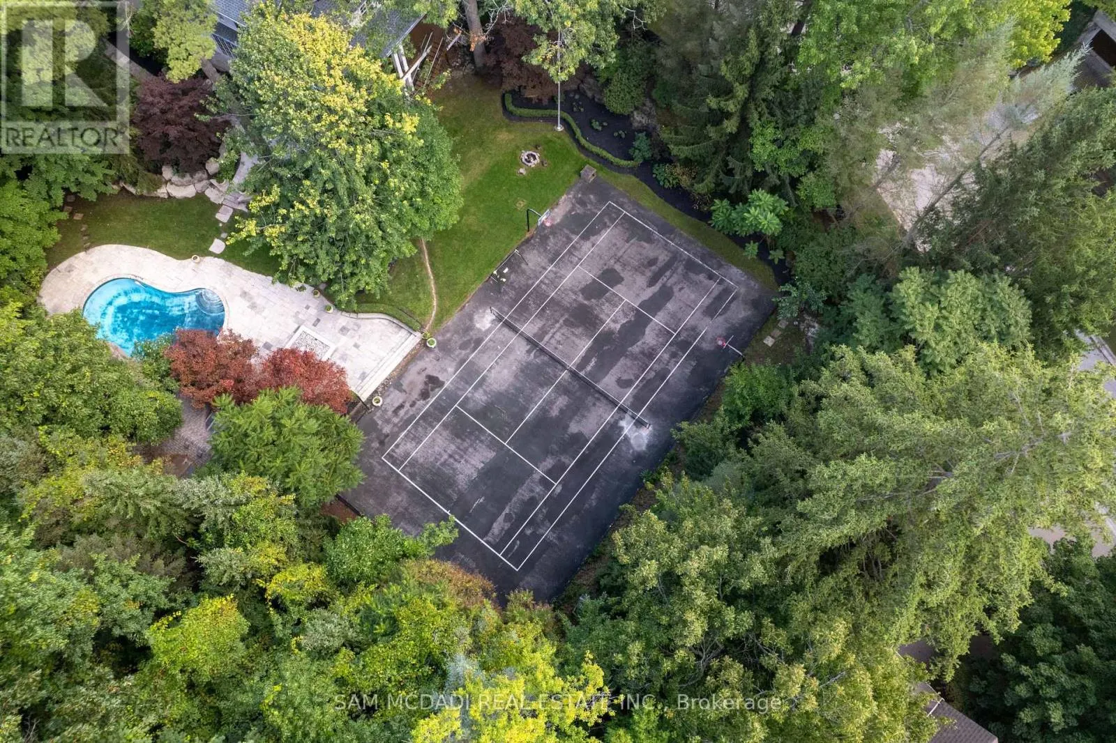 2035 HEARTWOOD COURT