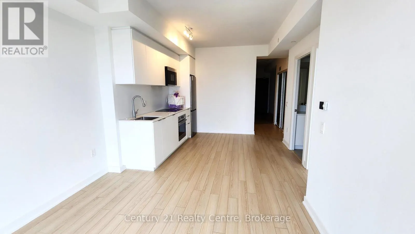 314 - 15 SKYRIDGE DRIVE