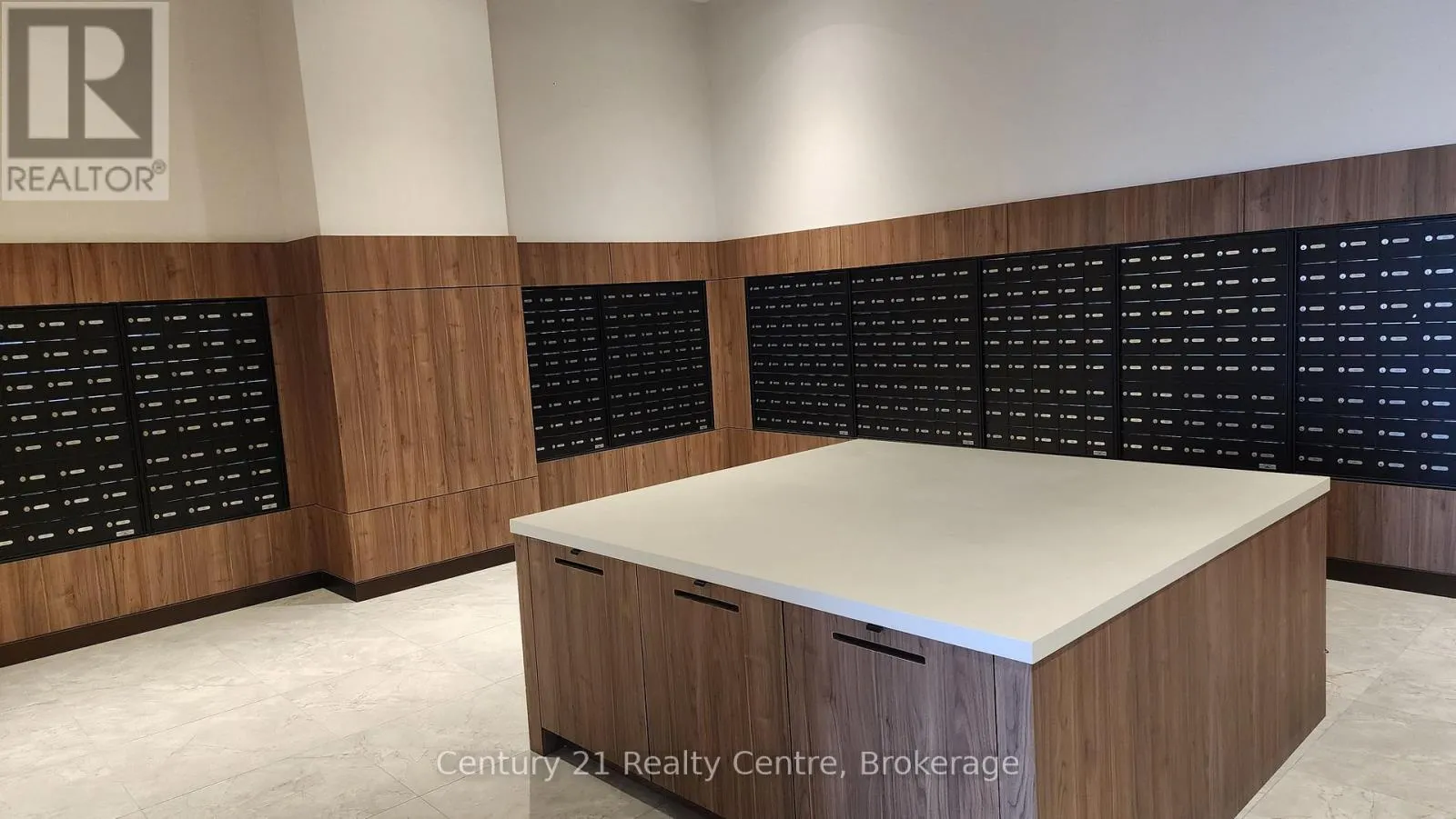 314 - 15 SKYRIDGE DRIVE