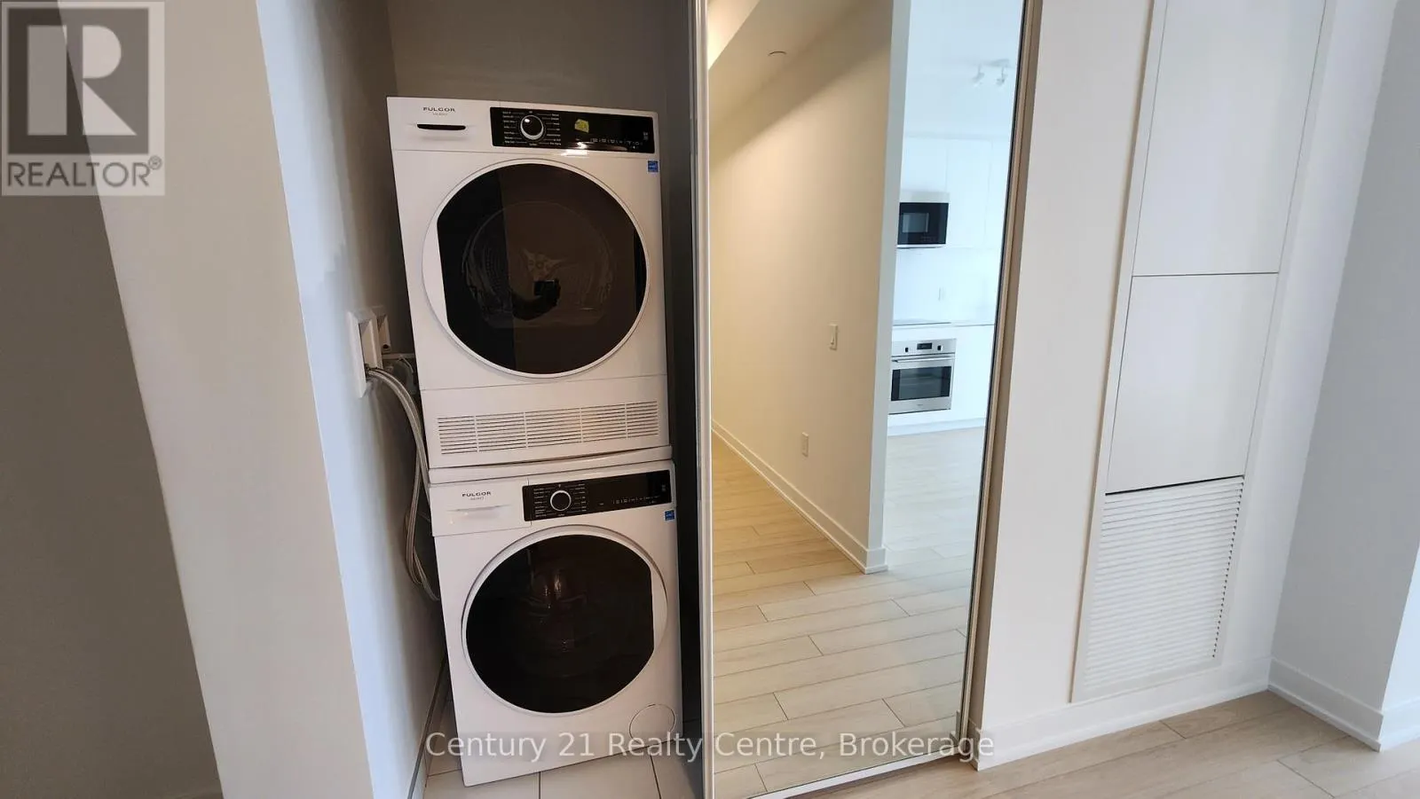 314 - 15 SKYRIDGE DRIVE