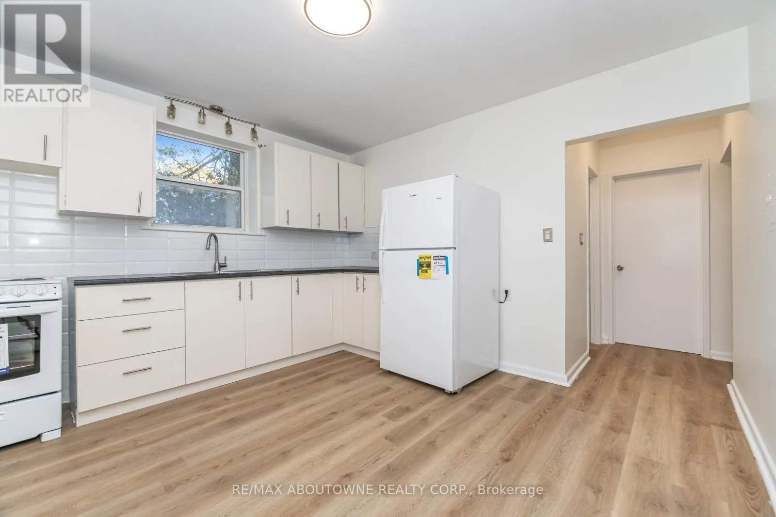 4 - 2144 LILNAN COURT