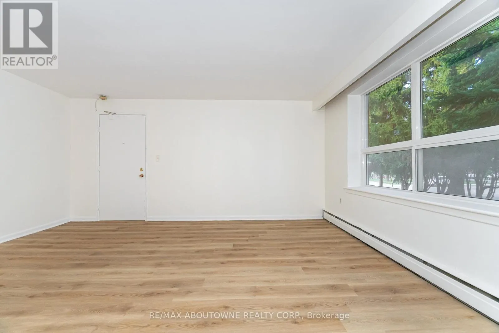 4 - 2144 LILNAN COURT