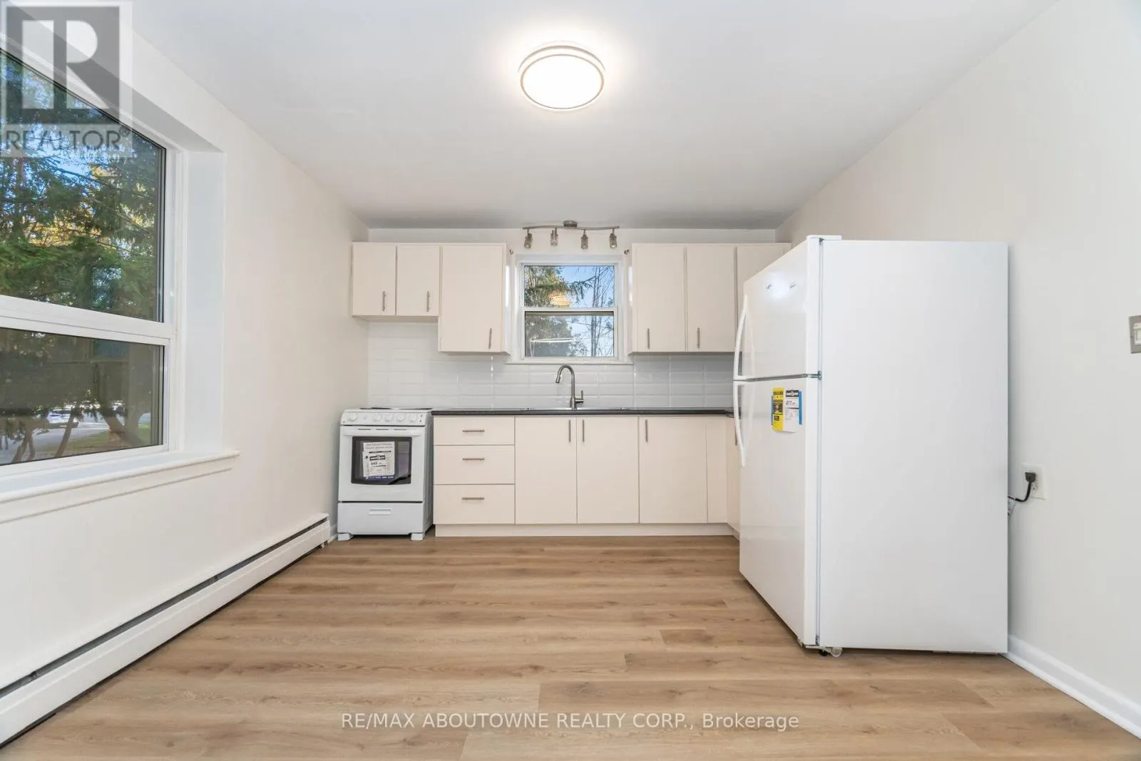 4 - 2144 LILNAN COURT