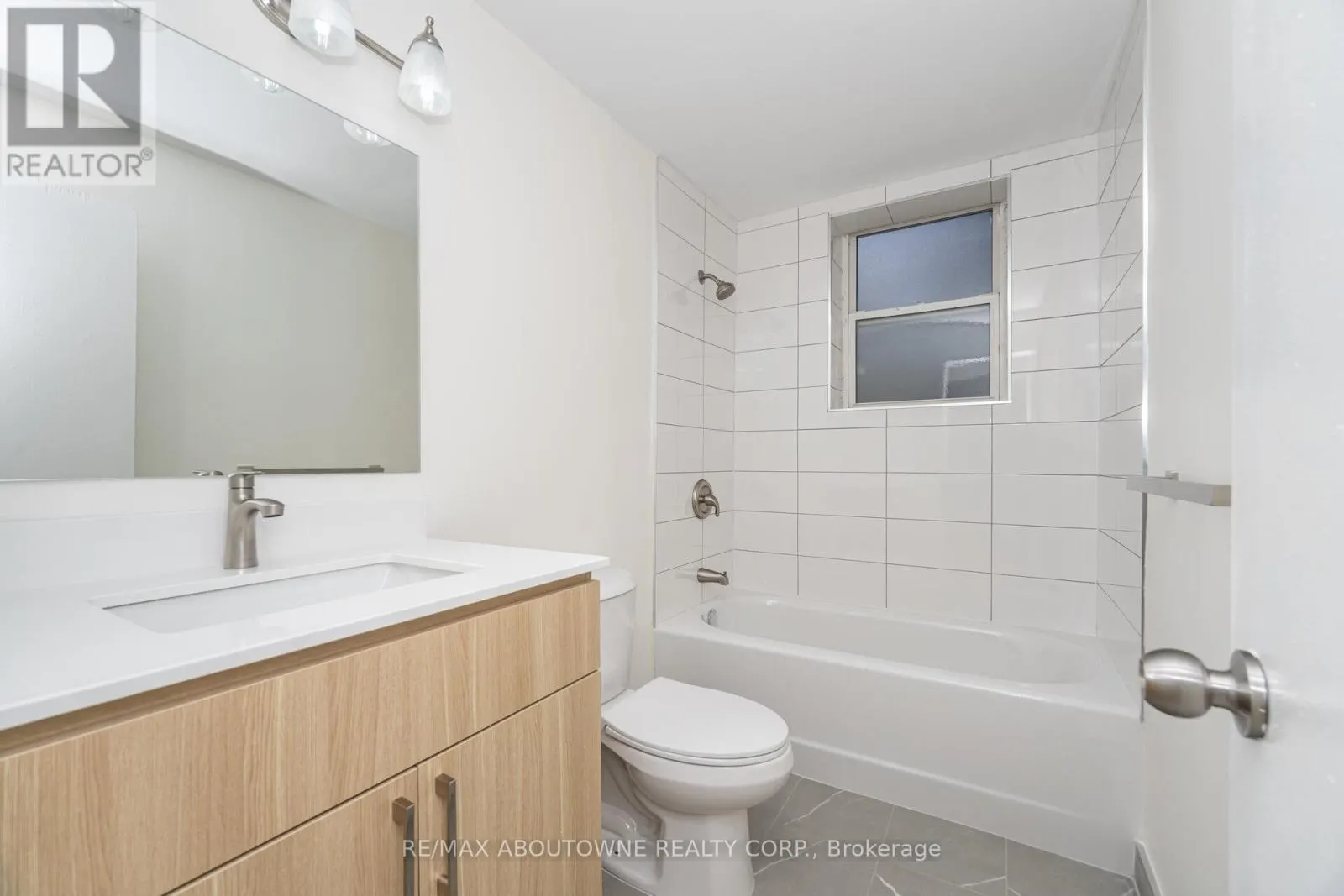 4 - 2144 LILNAN COURT