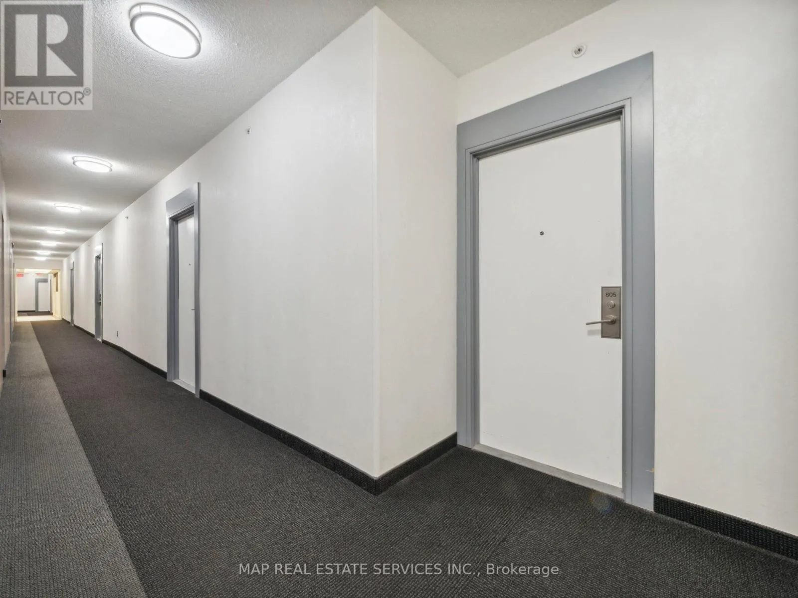 805 - 15 JAMES FINLAY WAY