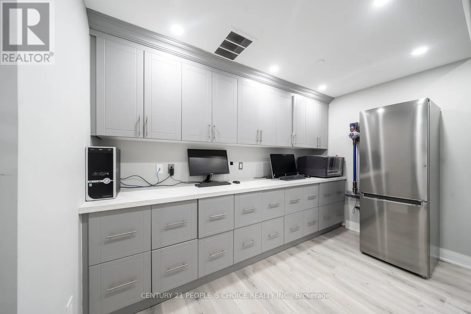 18 - 7956 TORBRAM ROAD