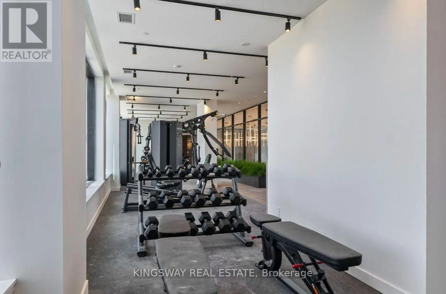 708 - 3071 TRAFALGAR ROAD