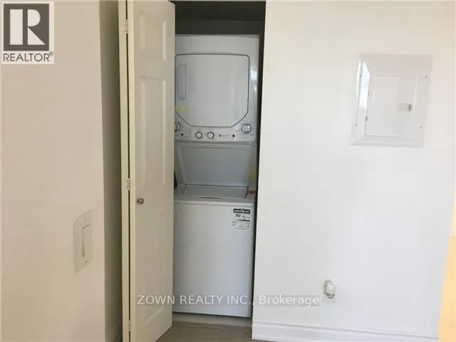 405 - 388 PRINCE OF WALES DRIVE