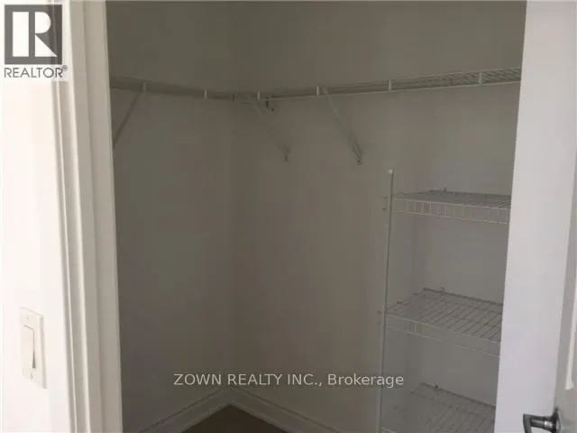 405 - 388 PRINCE OF WALES DRIVE