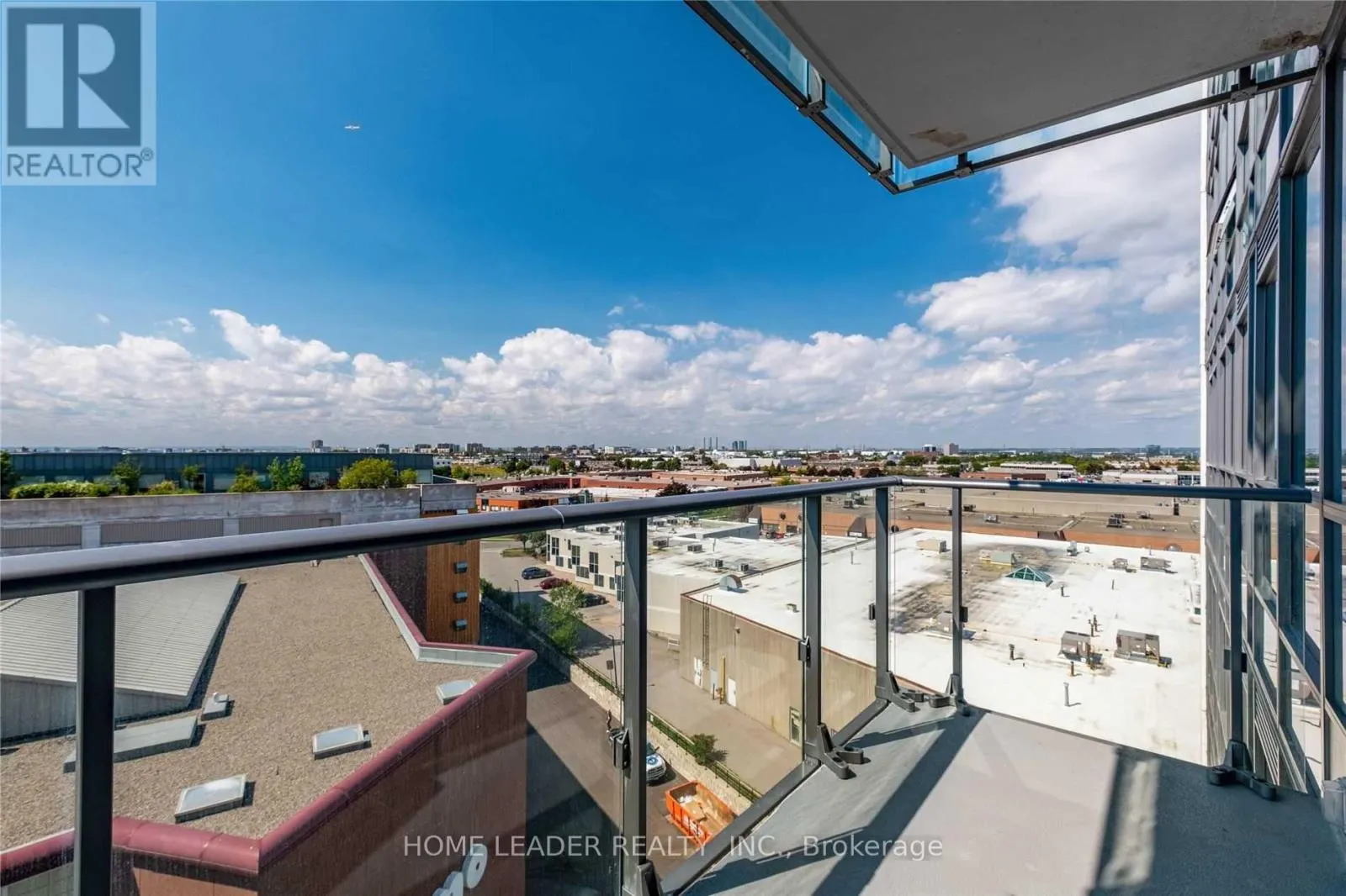 803 - 10 DE BOERS DRIVE