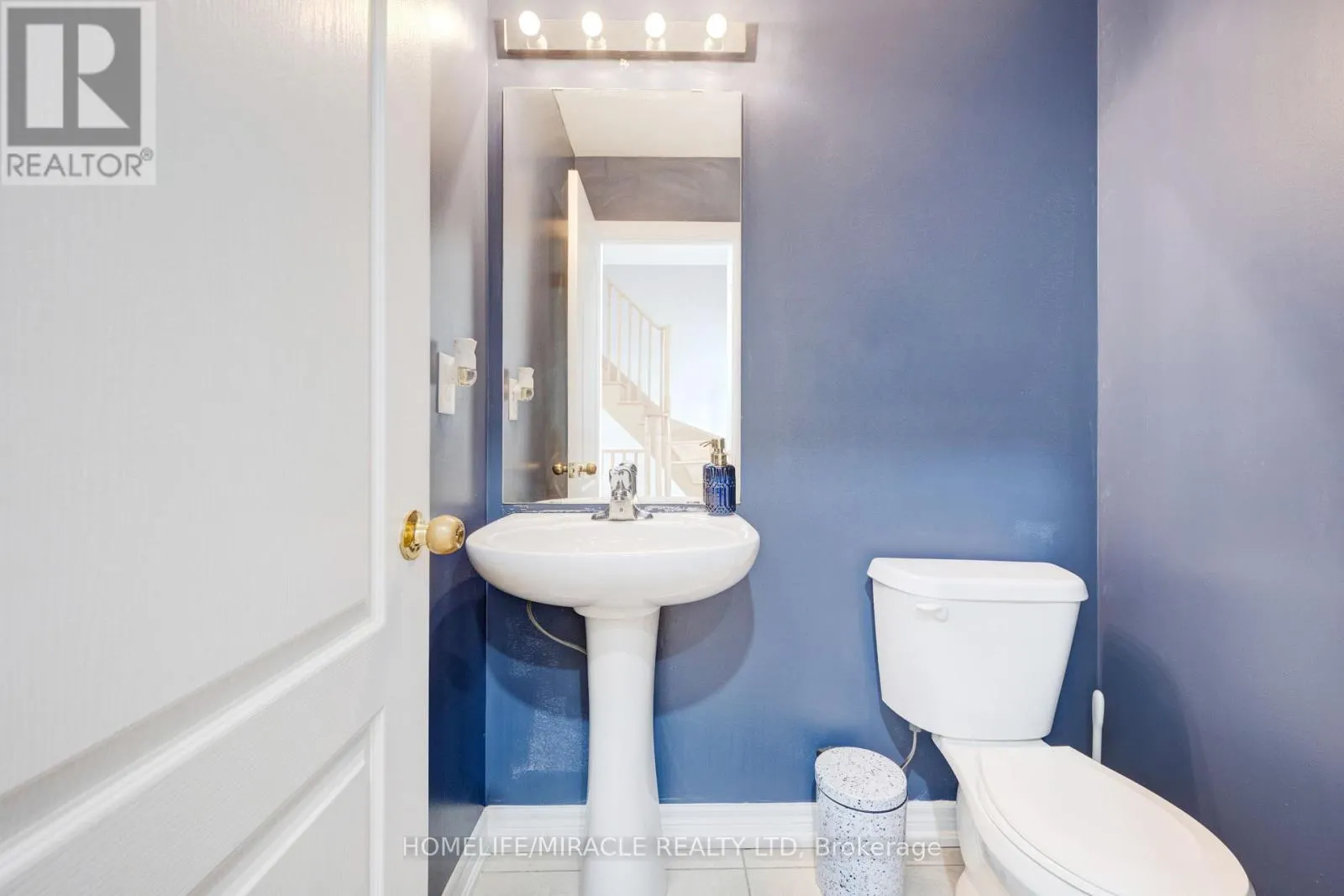 46 SEA DRIFTER CRESCENT