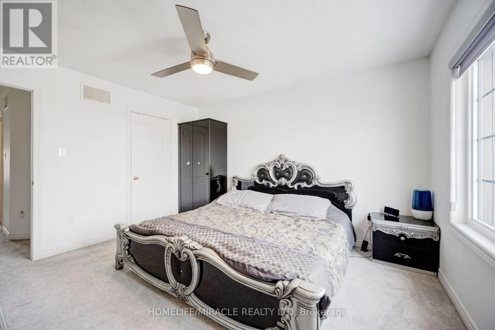 46 SEA DRIFTER CRESCENT