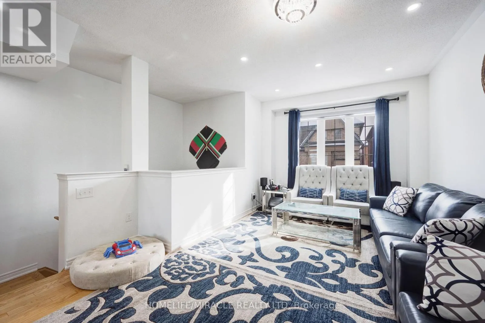 46 SEA DRIFTER CRESCENT