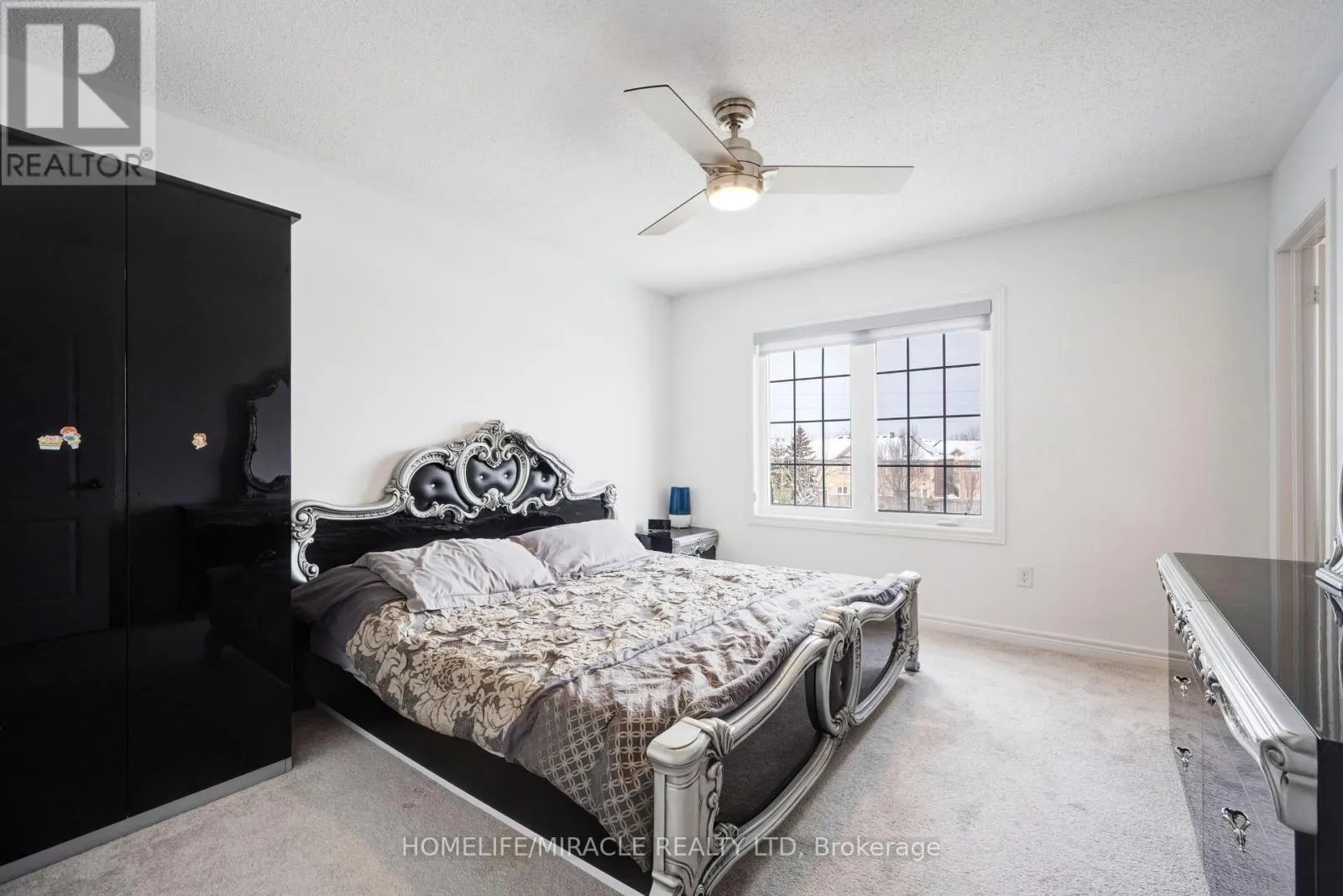 46 SEA DRIFTER CRESCENT