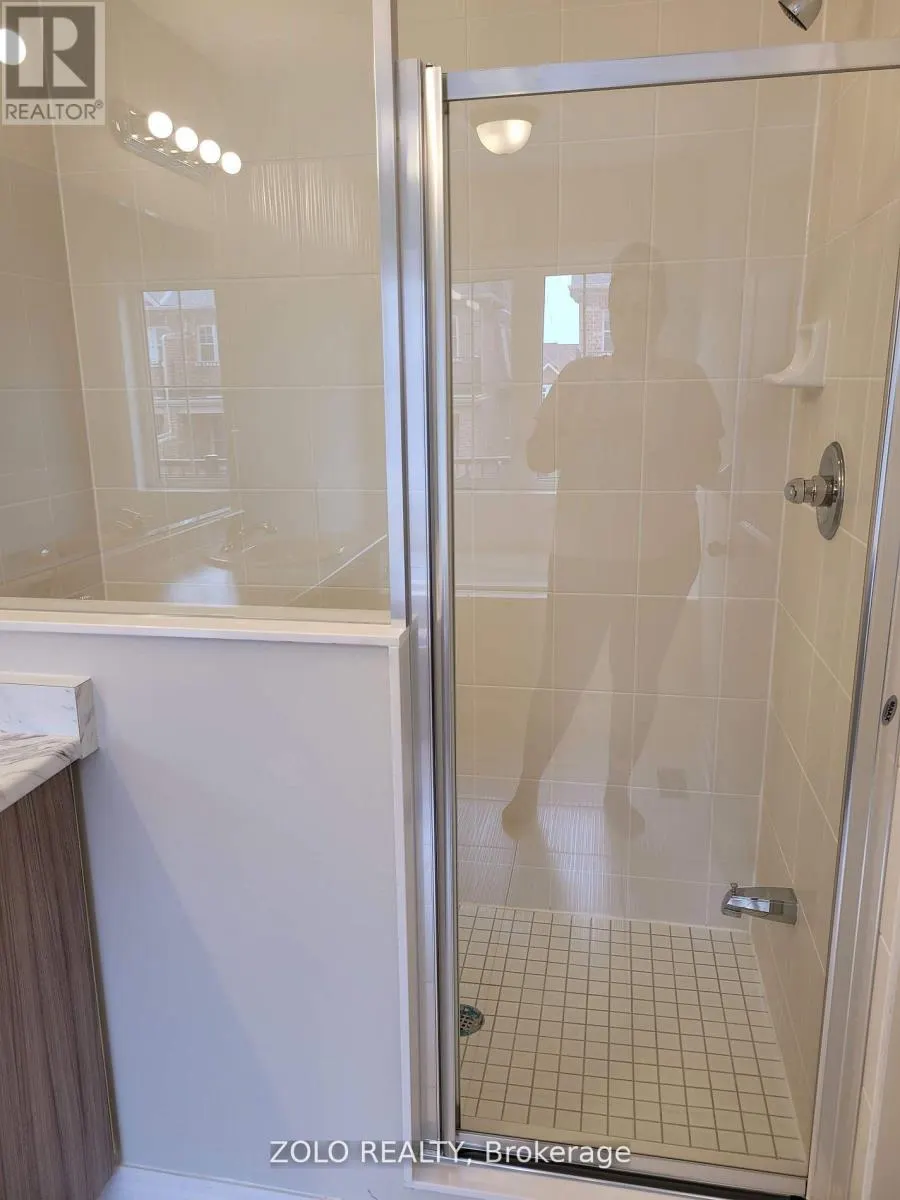 28 REMEMBRANCE ROAD S