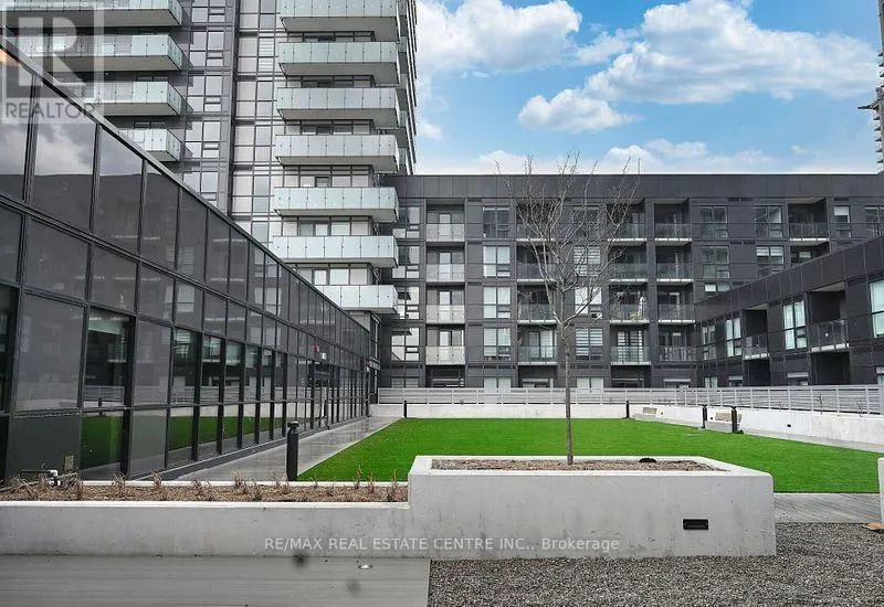 1308 - 430 SQUARE ONE DRIVE