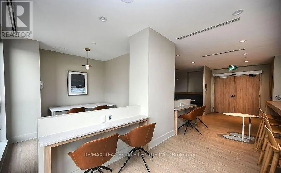 1308 - 430 SQUARE ONE DRIVE