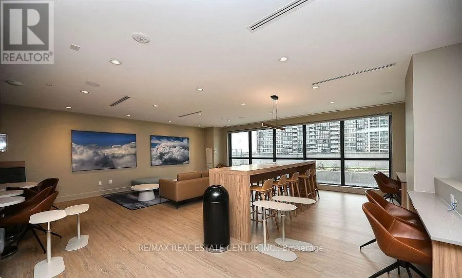 1308 - 430 SQUARE ONE DRIVE