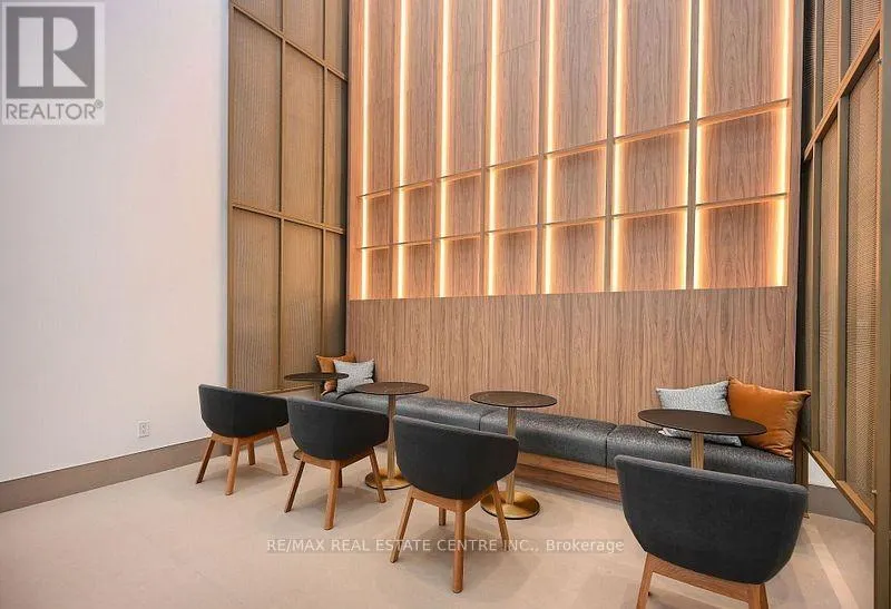 1308 - 430 SQUARE ONE DRIVE