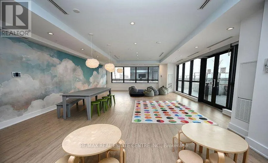 1308 - 430 SQUARE ONE DRIVE