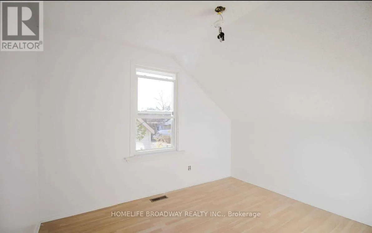 1354 CAROLINE STREET