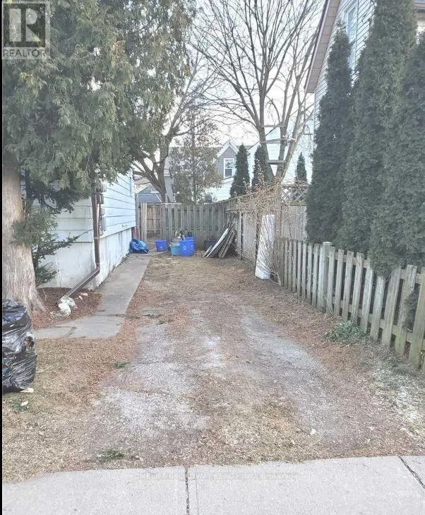 1354 CAROLINE STREET