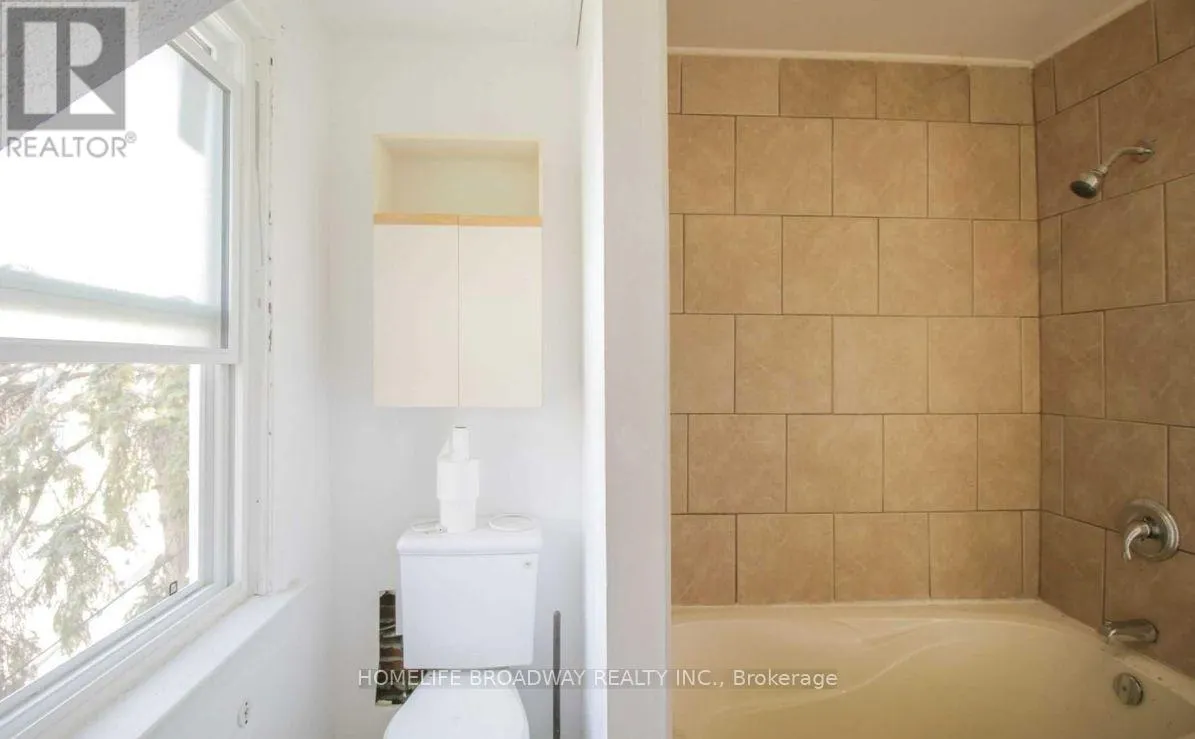 1354 CAROLINE STREET