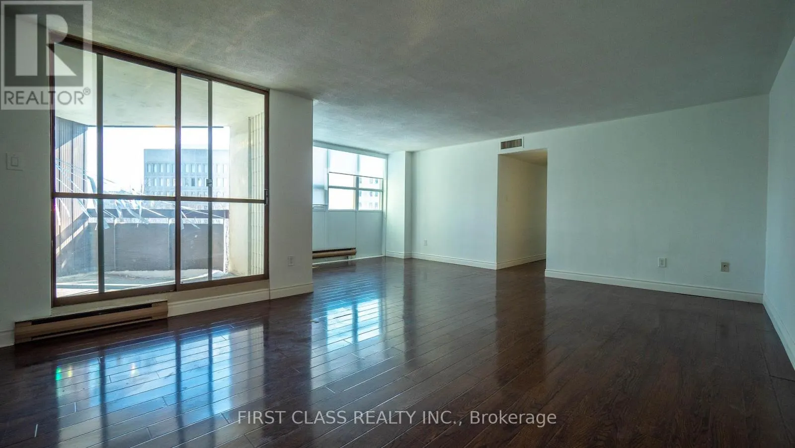 602 - 2323 CONFEDERATION PARKWAY