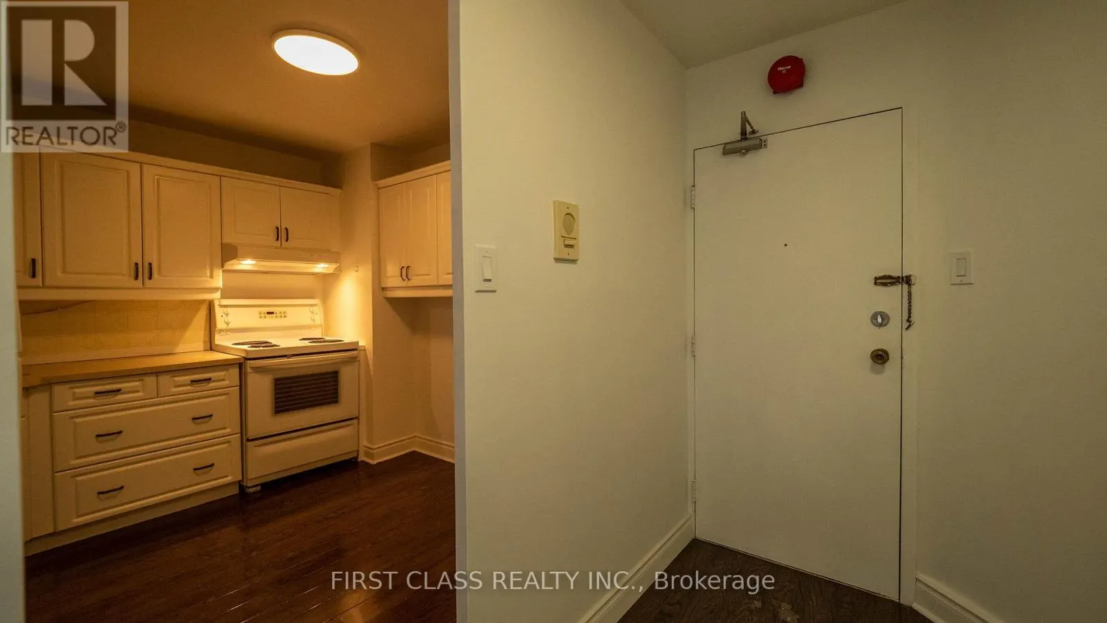 602 - 2323 CONFEDERATION PARKWAY