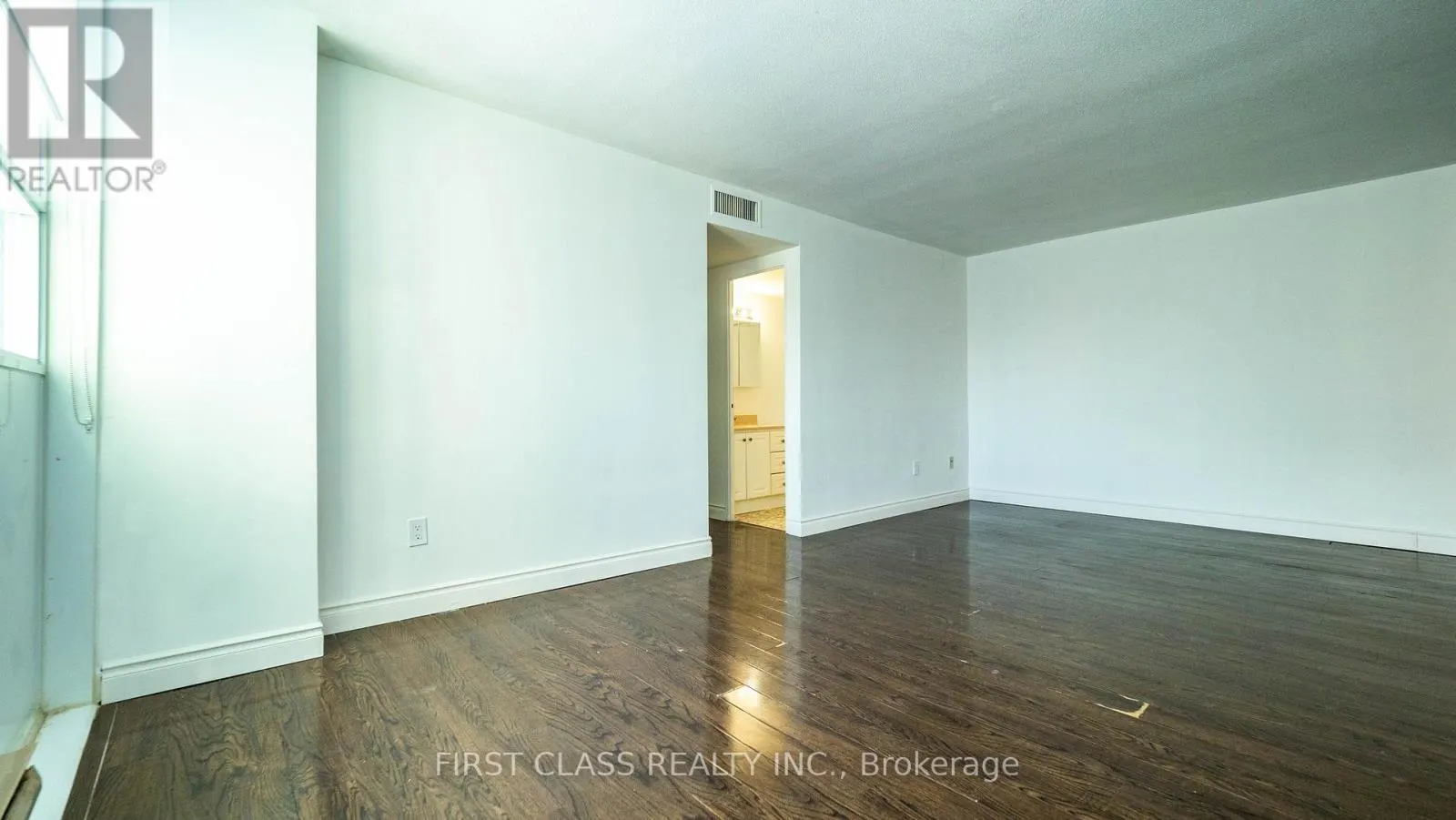 602 - 2323 CONFEDERATION PARKWAY