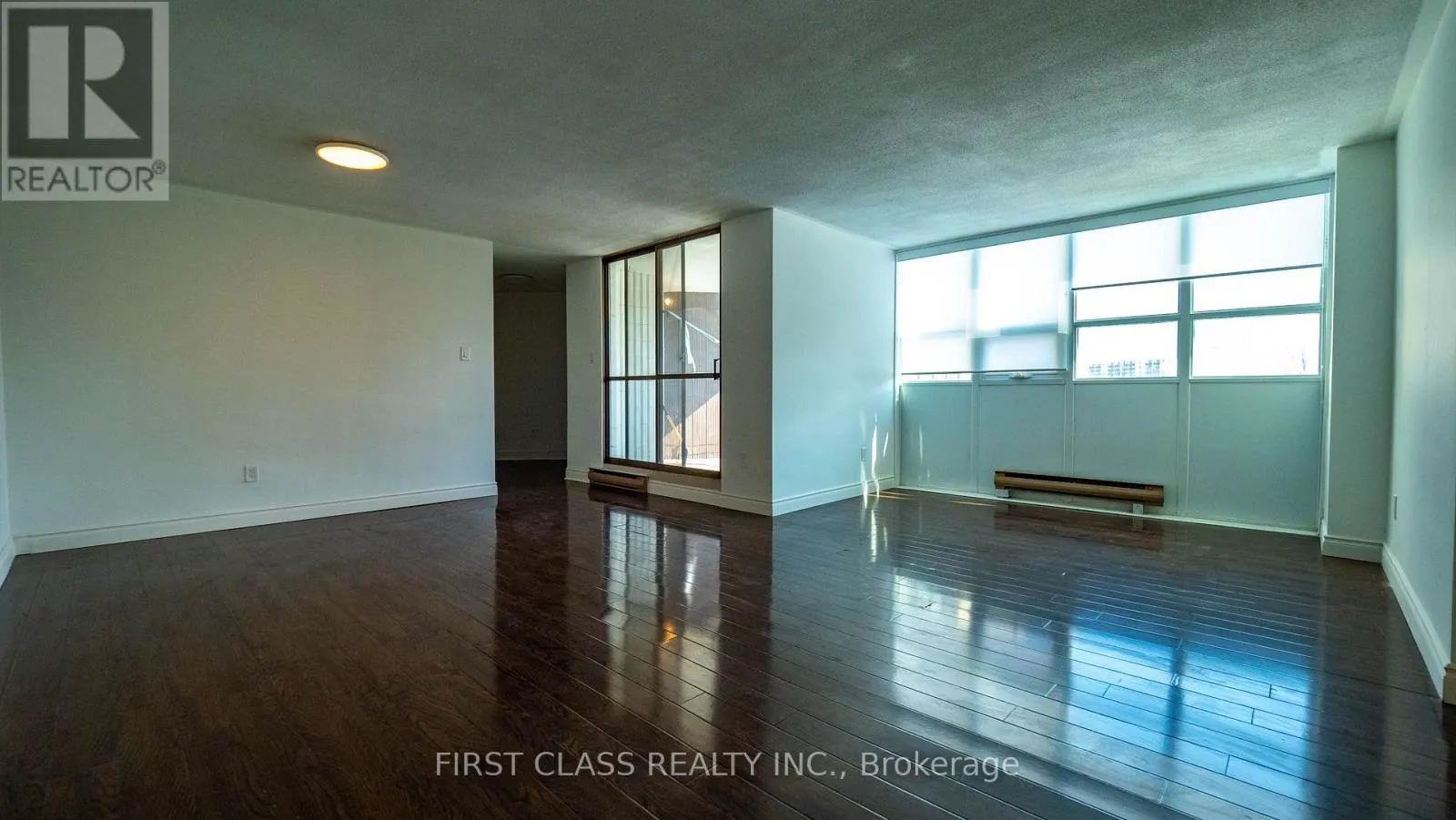 602 - 2323 CONFEDERATION PARKWAY