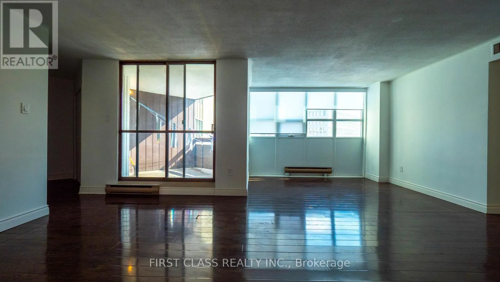 602 - 2323 CONFEDERATION PARKWAY