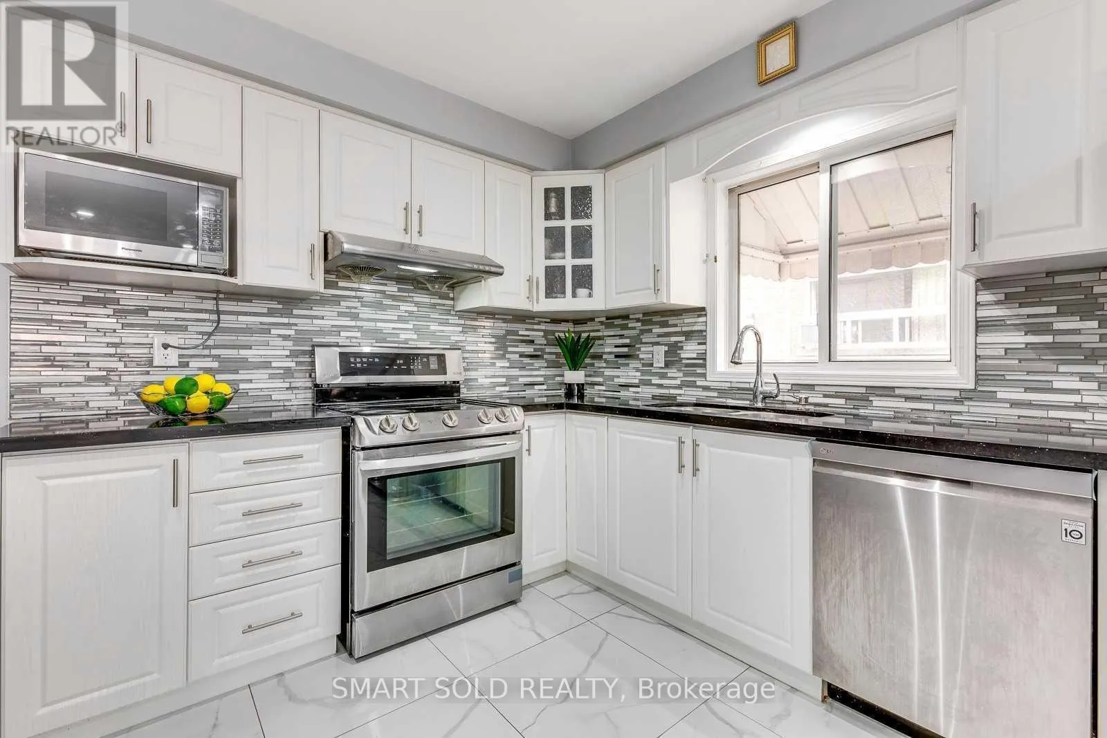UPPER - 36B LAMBTON AVENUE