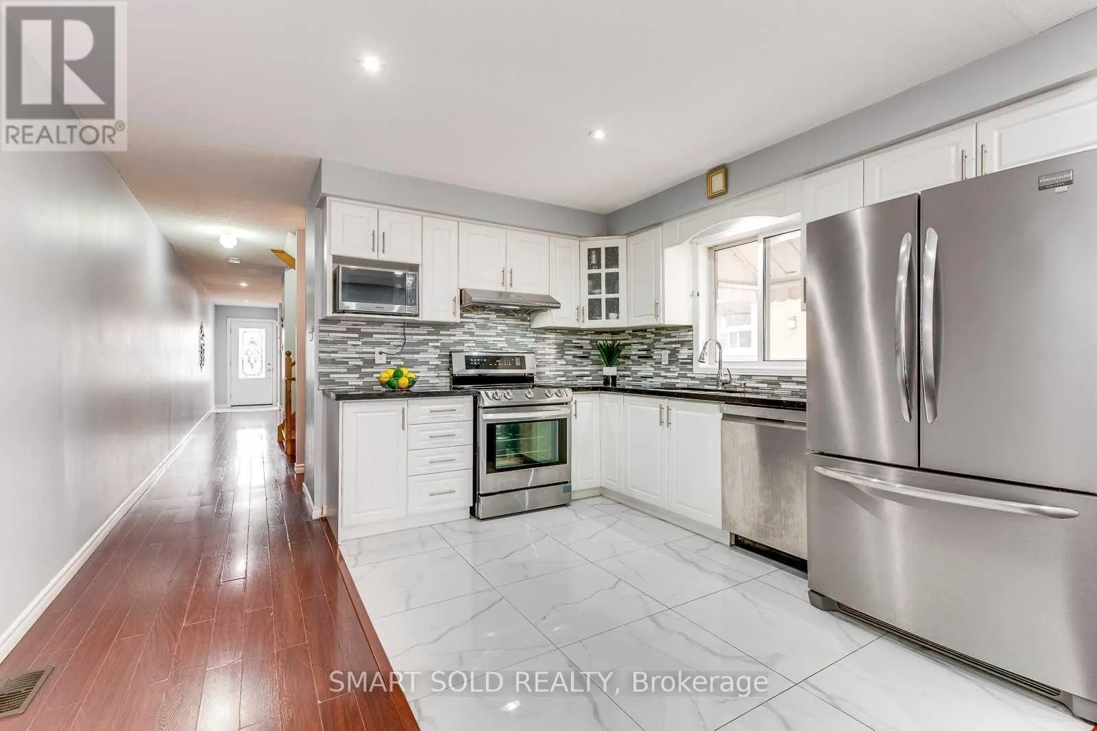 UPPER - 36B LAMBTON AVENUE