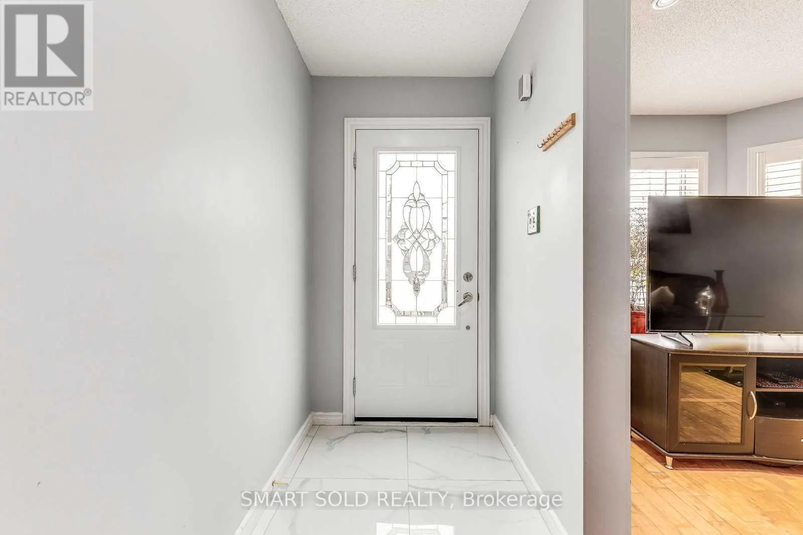 UPPER - 36B LAMBTON AVENUE