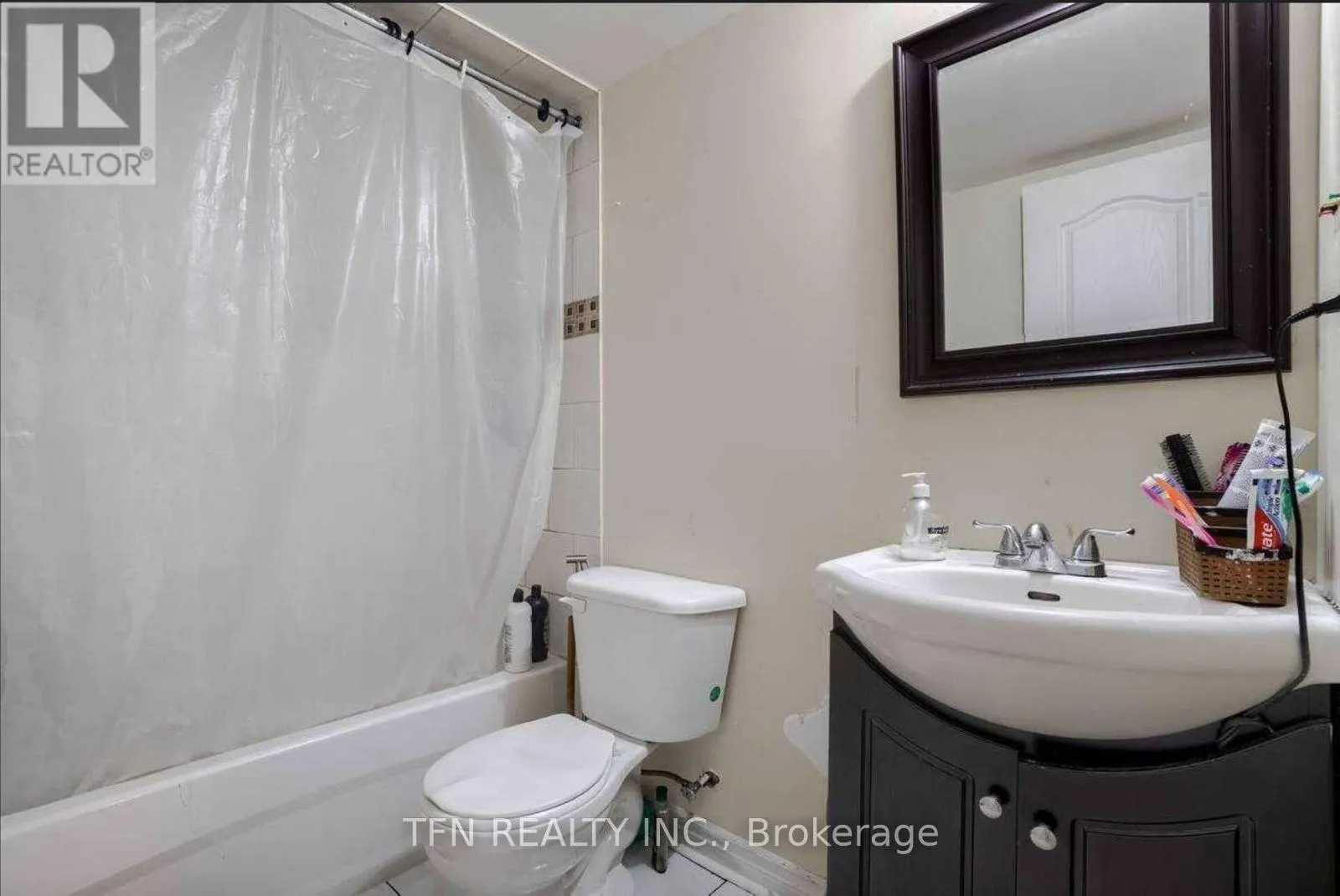 41 CALM WATER CRESCENT