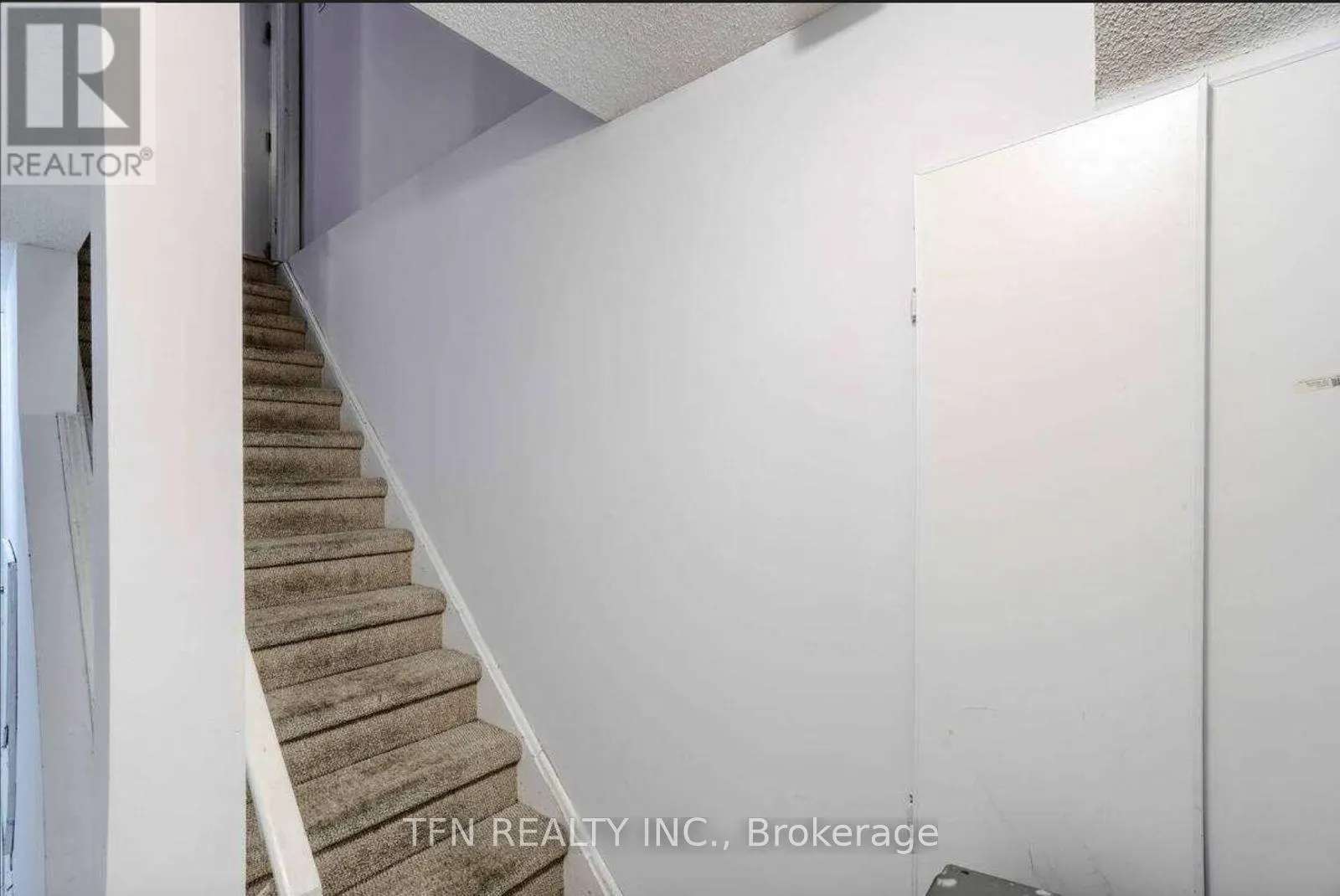 41 CALM WATER CRESCENT