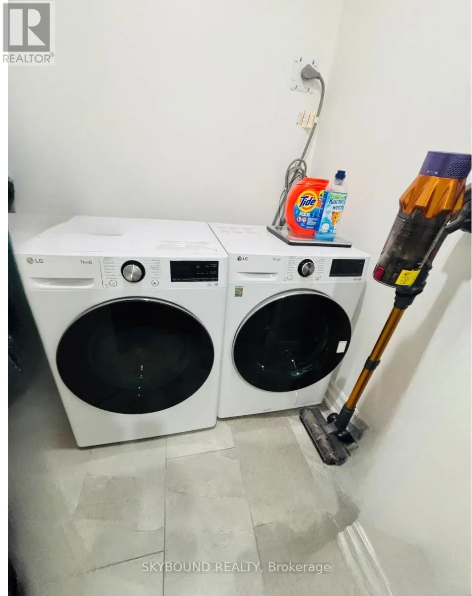 602 - 451 THE WEST MALL