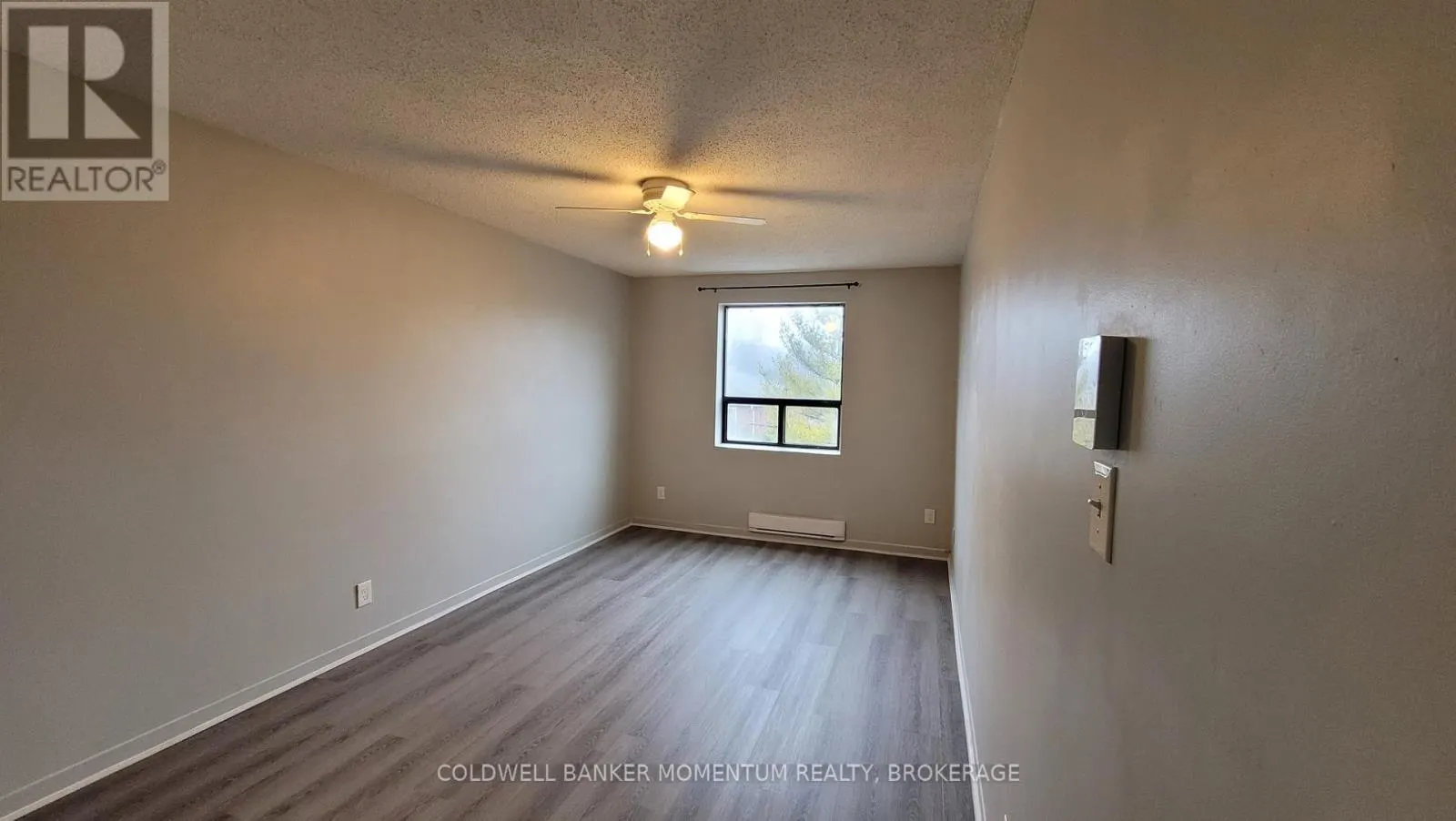 3352 LAKE SHORE BOULEVARD W