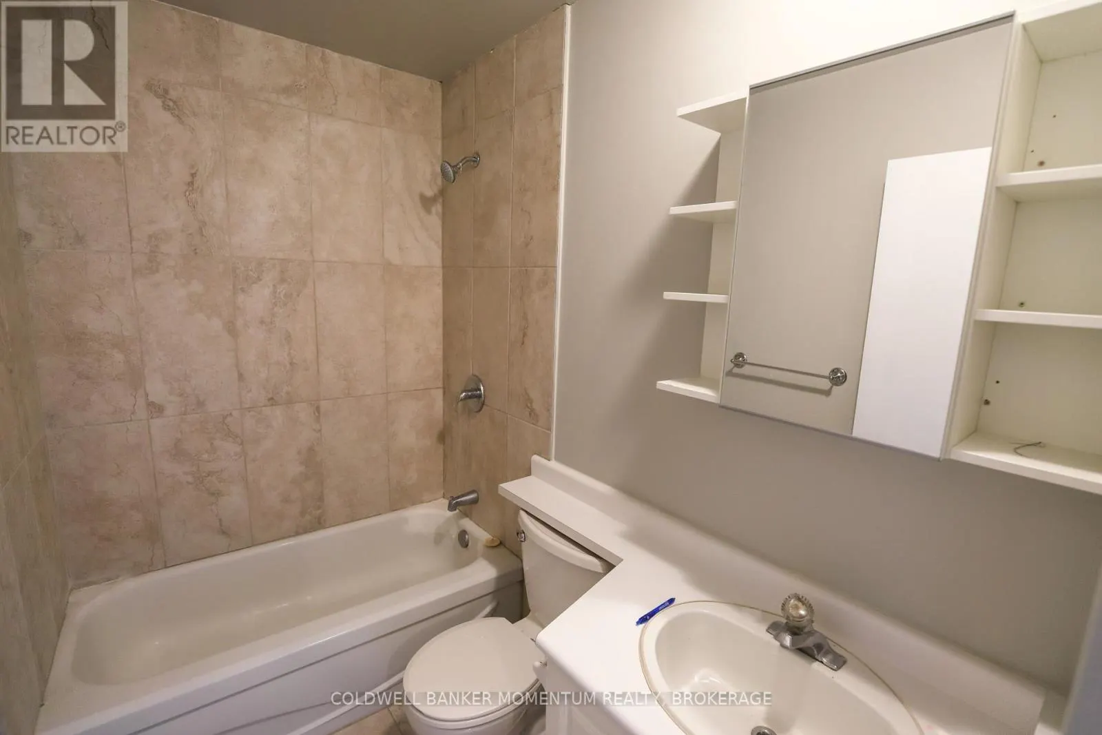 3352 LAKE SHORE BOULEVARD W