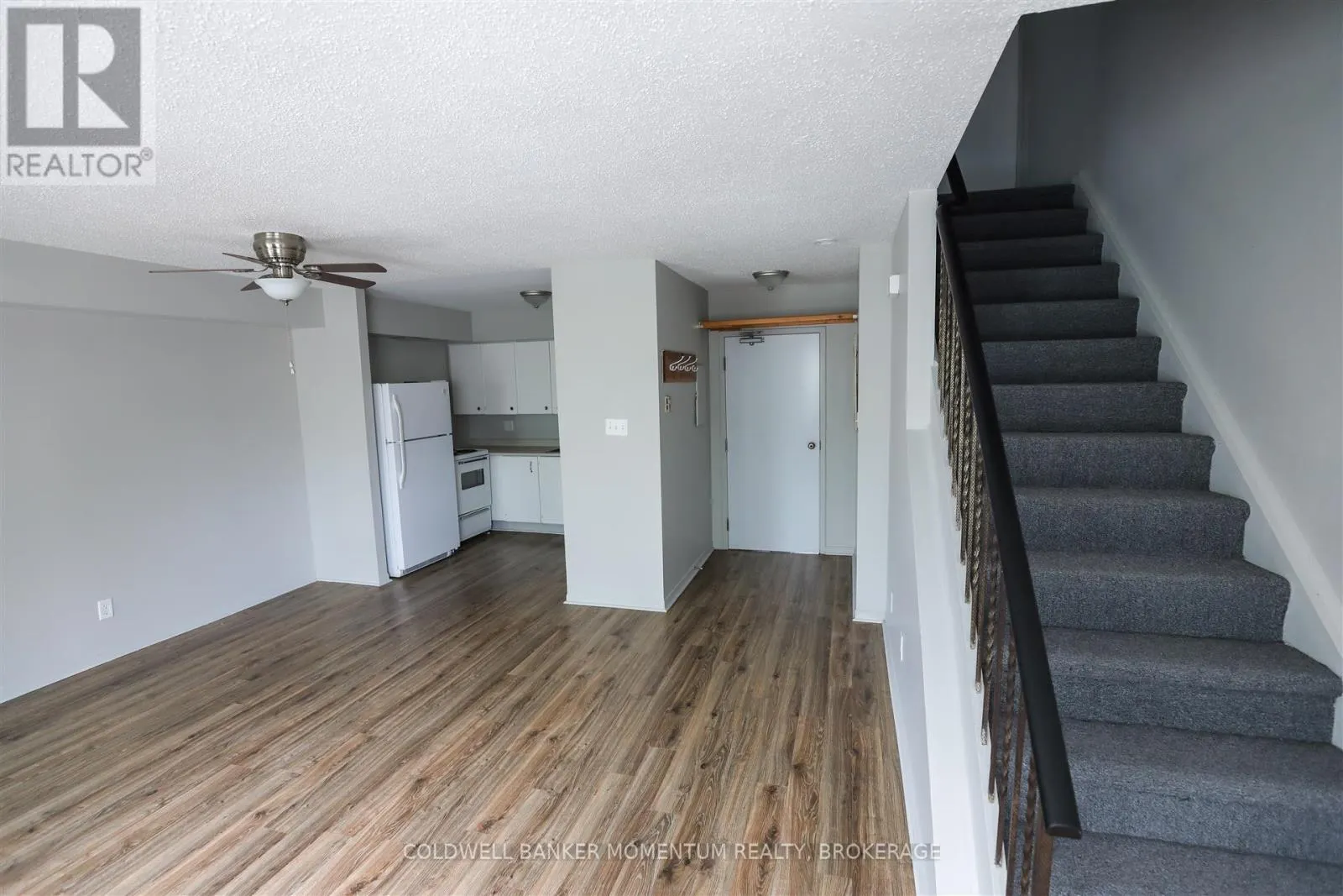 3352 LAKE SHORE BOULEVARD W