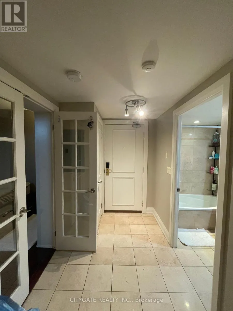 604 - 2737 KEELE STREET