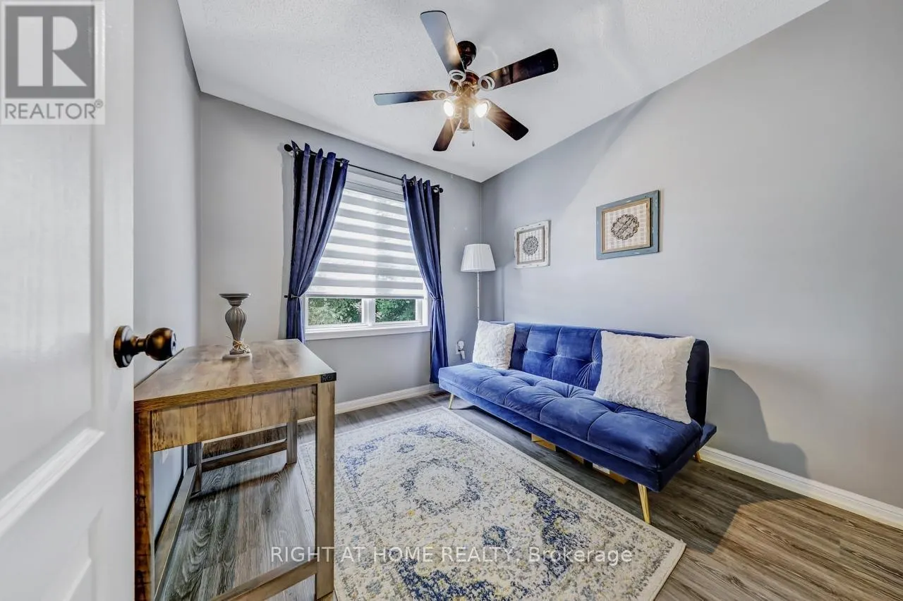 23 SEED HOUSE LANE W