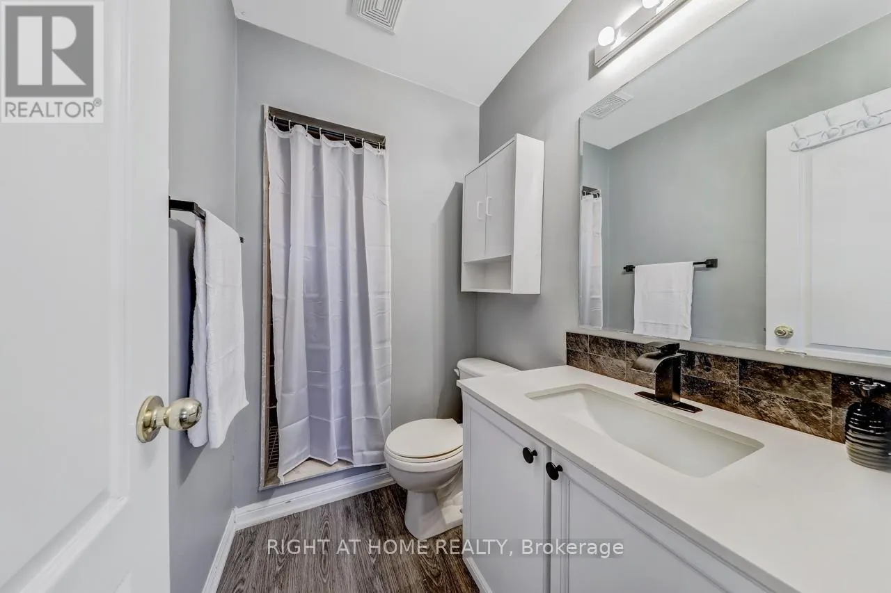 23 SEED HOUSE LANE W