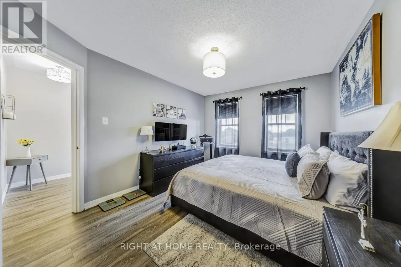 23 SEED HOUSE LANE W