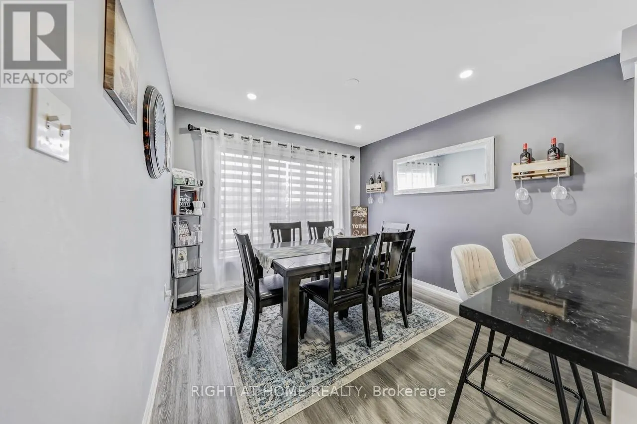 23 SEED HOUSE LANE W