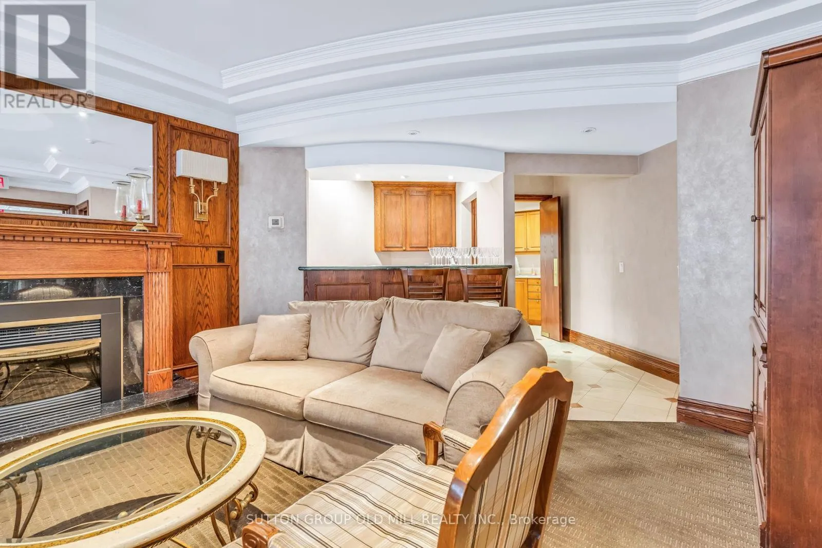 206 - 10 OLD MILL TRAIL