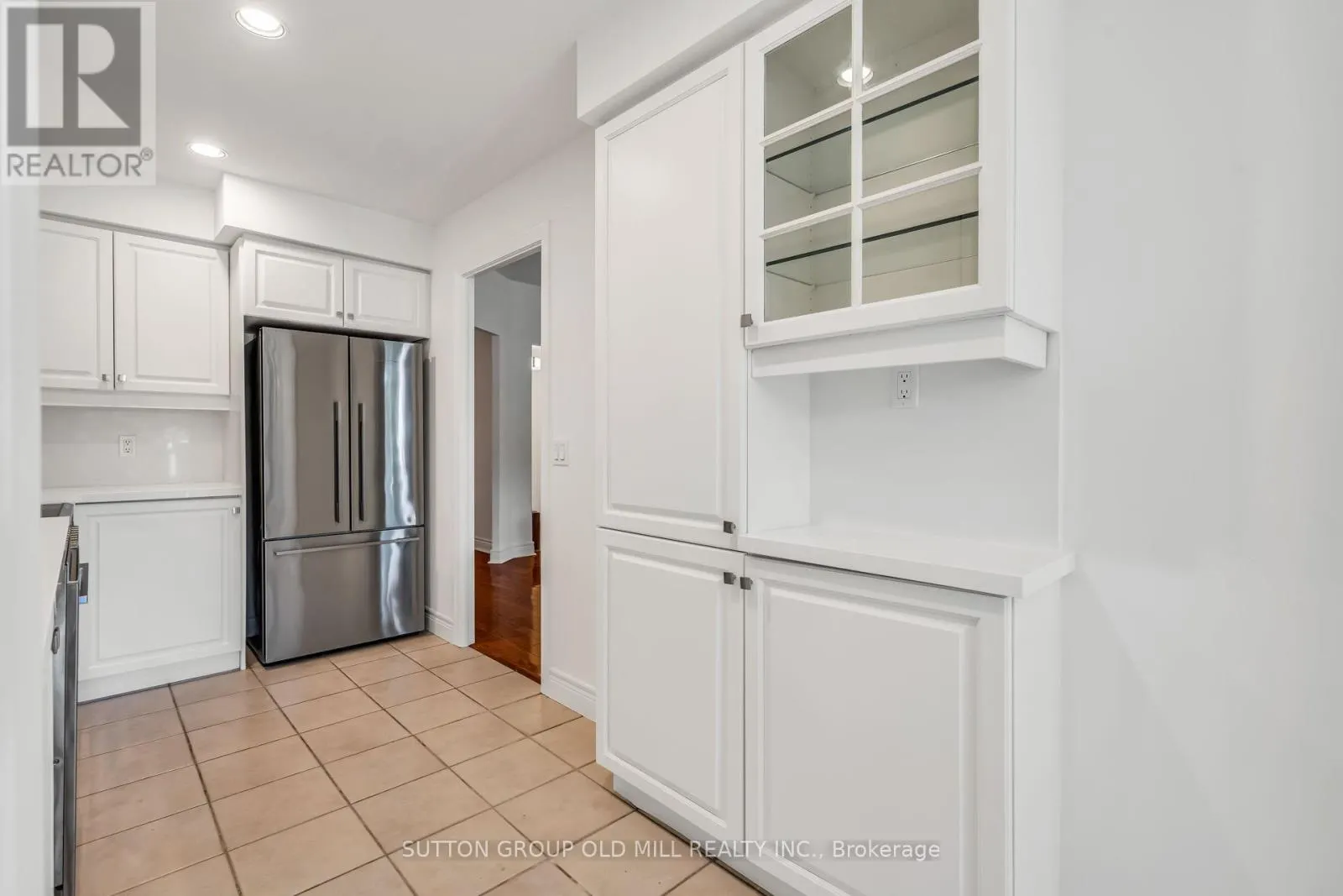 206 - 10 OLD MILL TRAIL